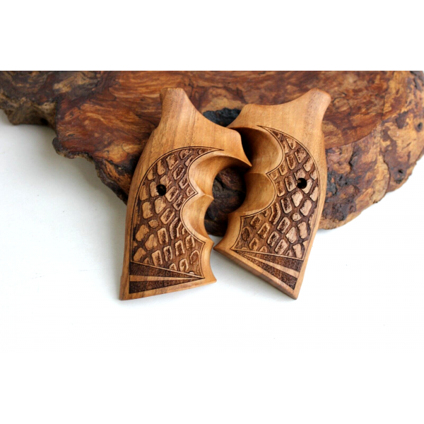 Smith Wesson K/L - Frame Open Back Square Butt Walnut Wood Grips 	KSD-01812