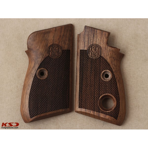 KSD Brand Beretta Mod 70 - 70 S - 71 PUMA Compatible Walnut Grips Diamond	KSD-00271