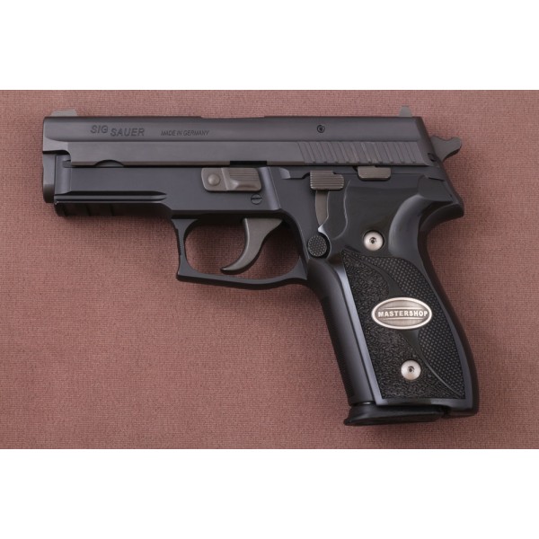 KSD Brand Sig Sauer P228 / P229 Compatible Black Acrylic Grip Double-Checkering 	KSD-00992